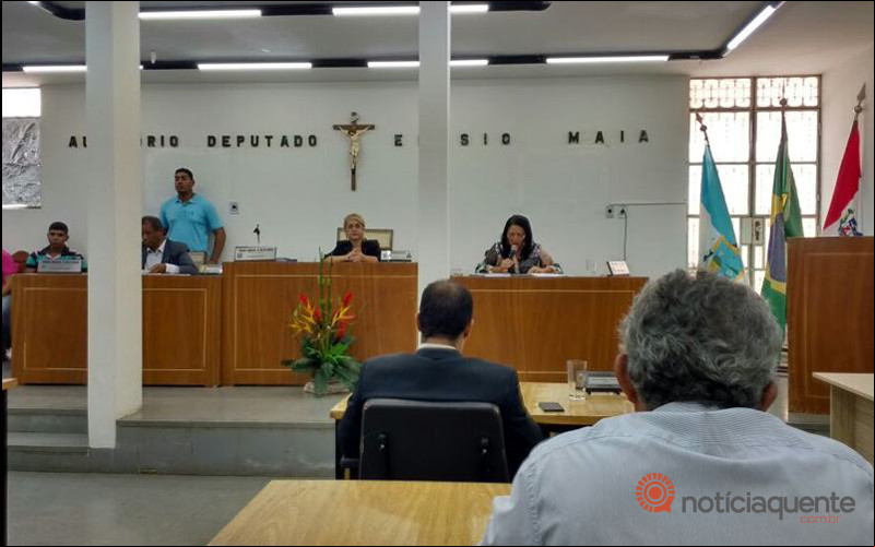 Votação dos projetos de leis para a realização de concurso da Prefeitura de Pão de Açúcar