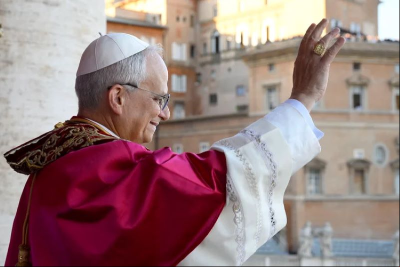Leão XIV: novo Papa assume a liderança de uma Igreja Católica com aproximadamente 1,4 bilhão de fiéis em todo o mundo  